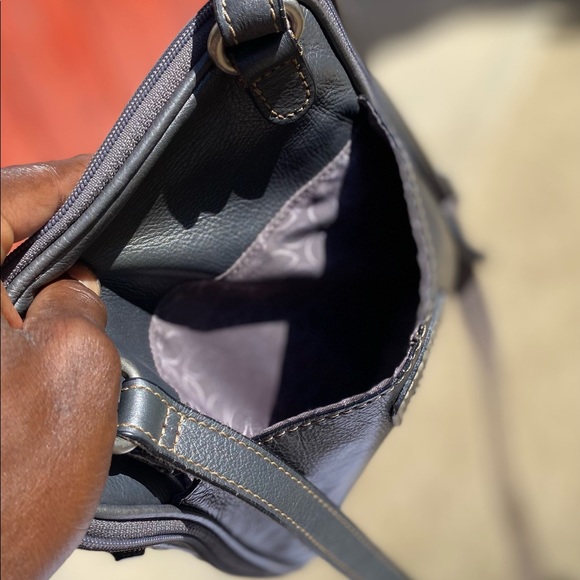 NW Fossil Leather Crossbody Bag Sz 9”X8” - Picture 9 of 16